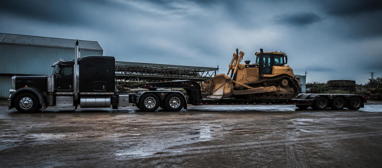 Step Deck tractor and trailer